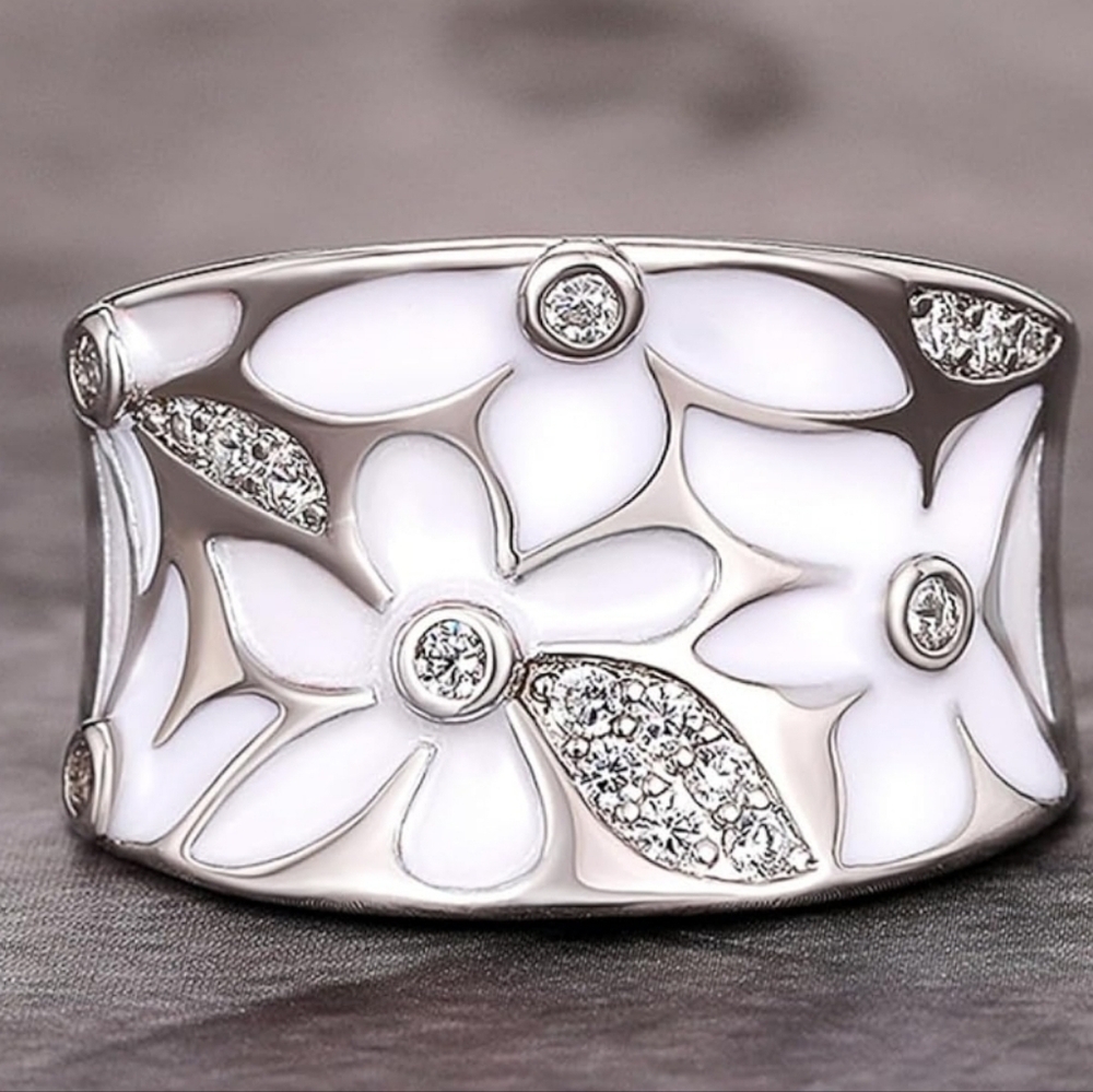 NEW Enamel Flower Ring | Cubic Zirconia - Pink Or White | Size 7 or 8 - Picture 10 of 11